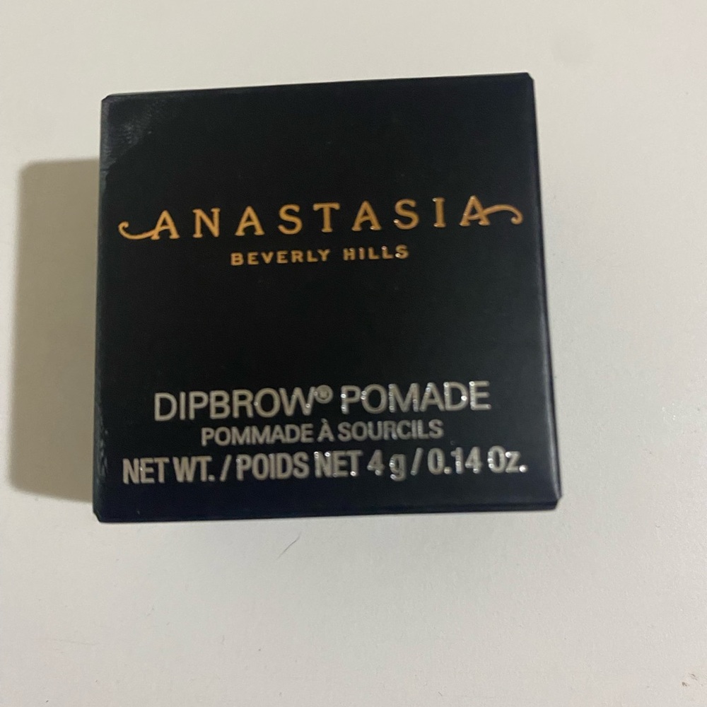 Anastasia Dipbrow Pomade in shade Taupe